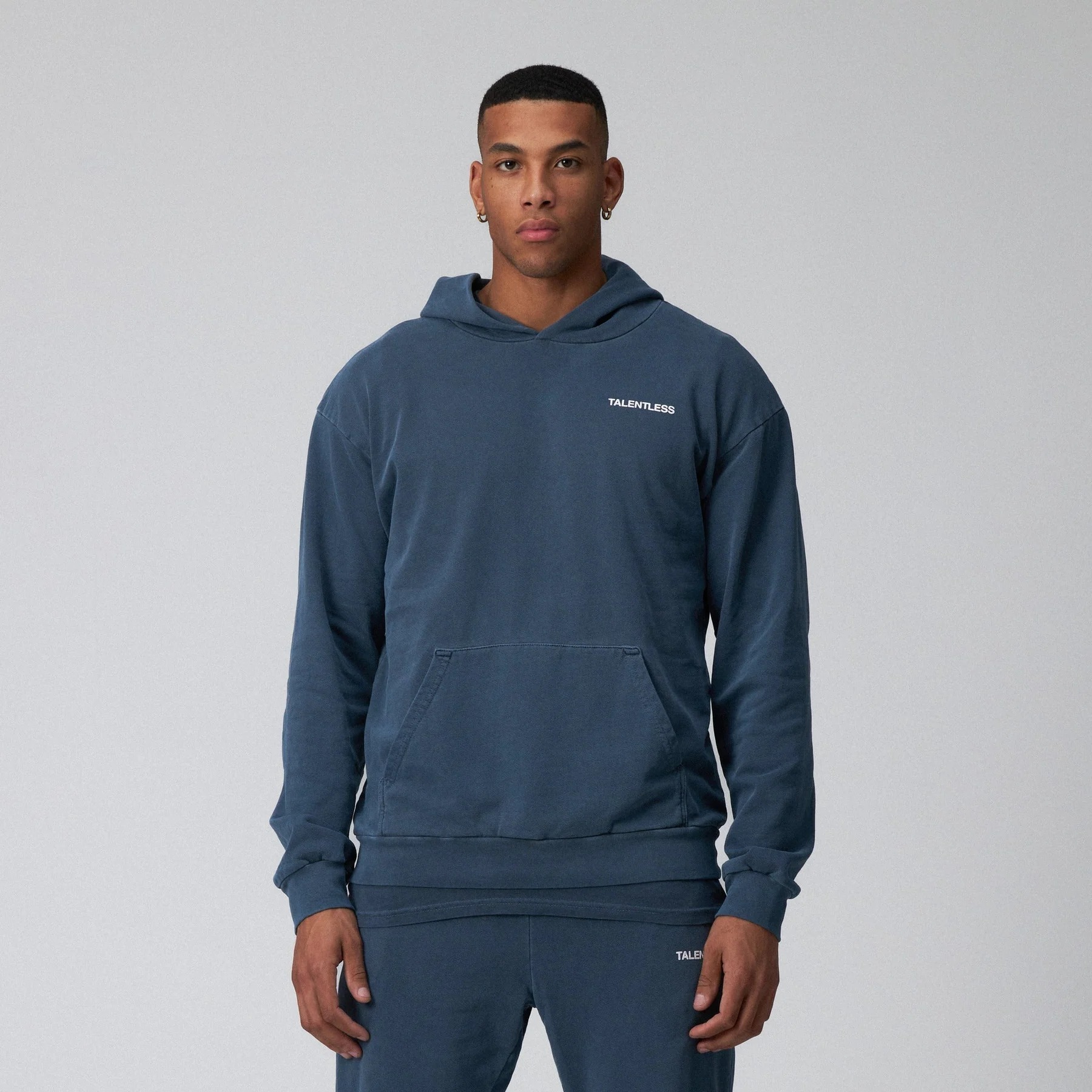 海外セレブ愛用!! 男女OK ◆TALENTLESS◆ MENS HOODIE 海外セレブ愛用!! ◇TALENTLESS◇ LIGHTWEIGHT HOODIE - CORE