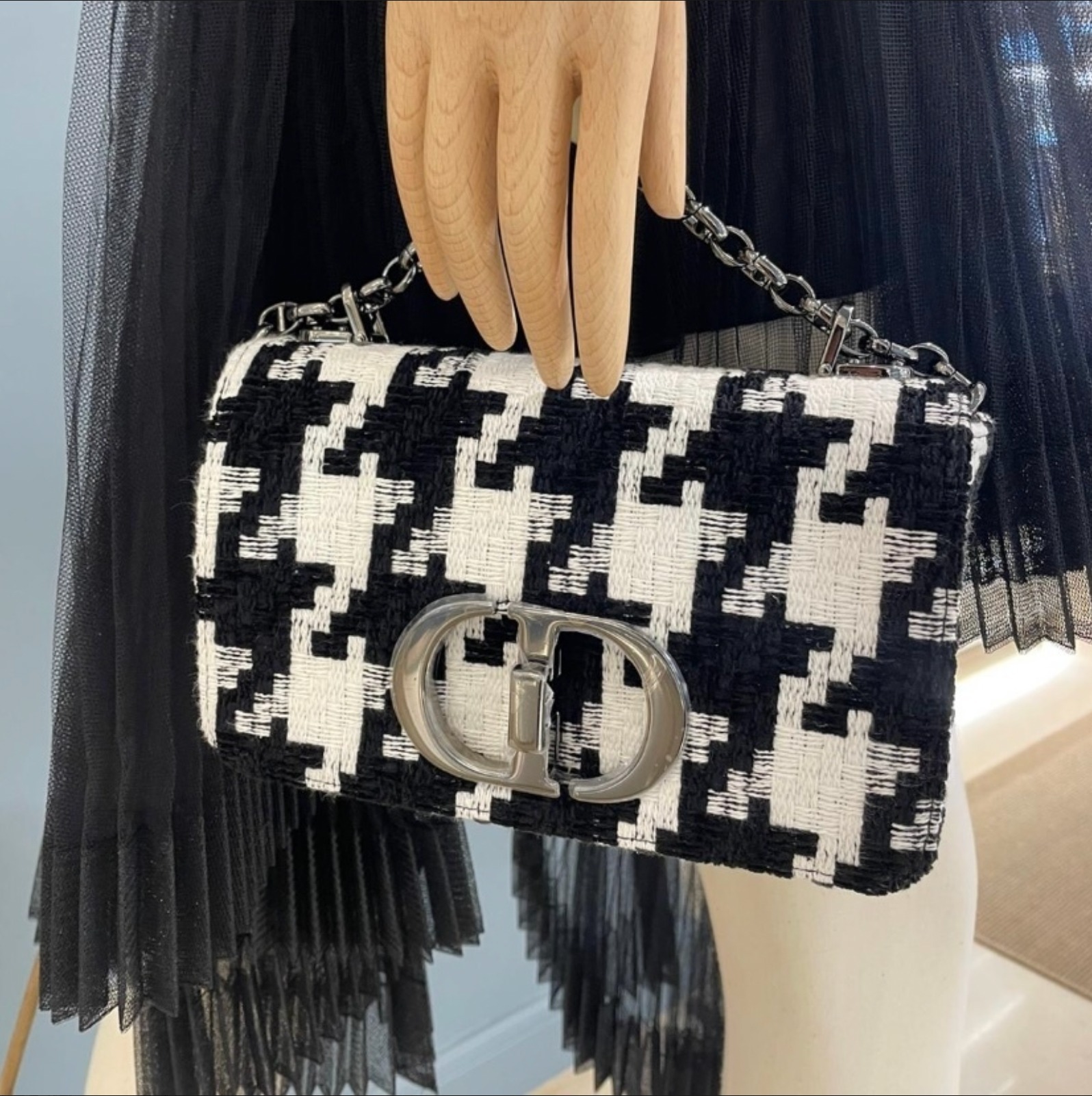 【Dior】ディオール★small ★キャロ スモール 【ランク:A】 ☆素敵な千鳥格子柄【 DIOR 】DIOR CARO スモールバッグ