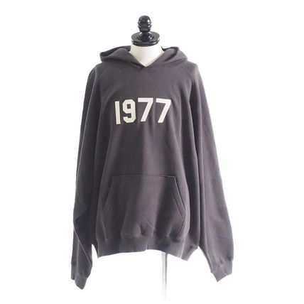 FEAR OF GOD ESSENTIALS x パーカー・フーディ(メンズ) - 海外通販のBUYMA