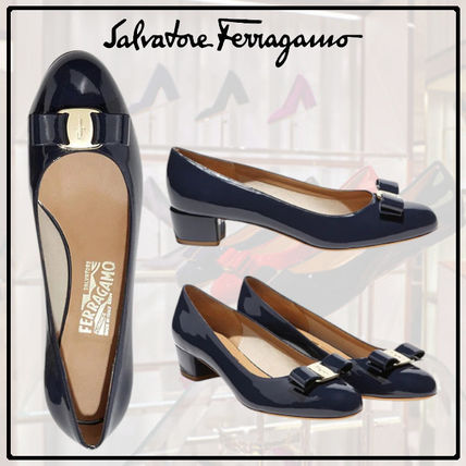 リボンパンプス ネイビー(紺)系 Salvatore Ferragamo x