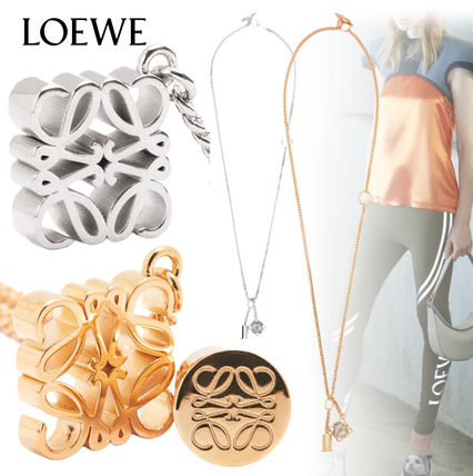 LOEWE(ロエベ) ネックレス・ペンダント(レディース) - 海外通販のBUYMA
