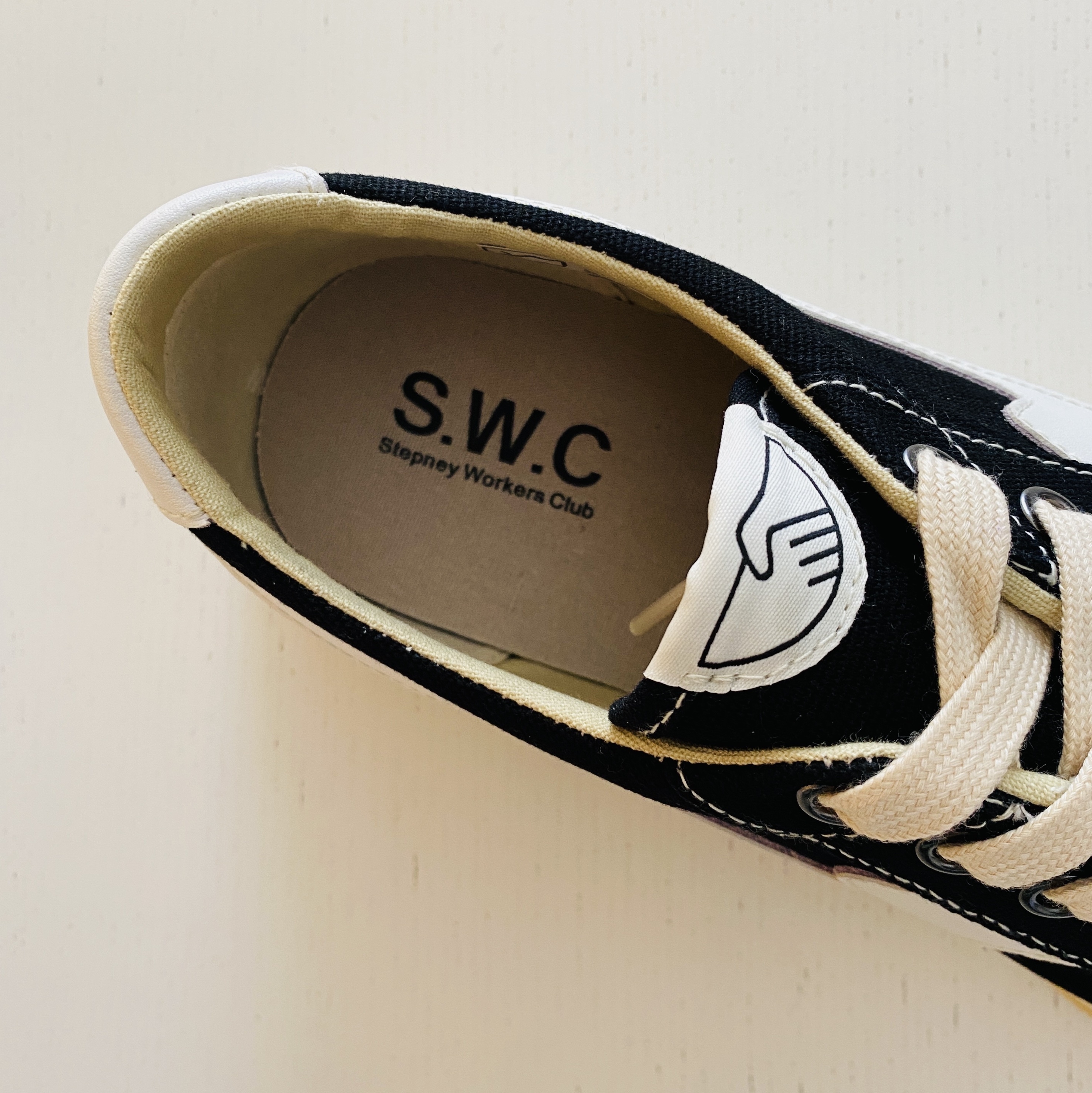 STEPNEY WORKERS CLUB】DELLOW S-STRIKE CANVAS スニーカー