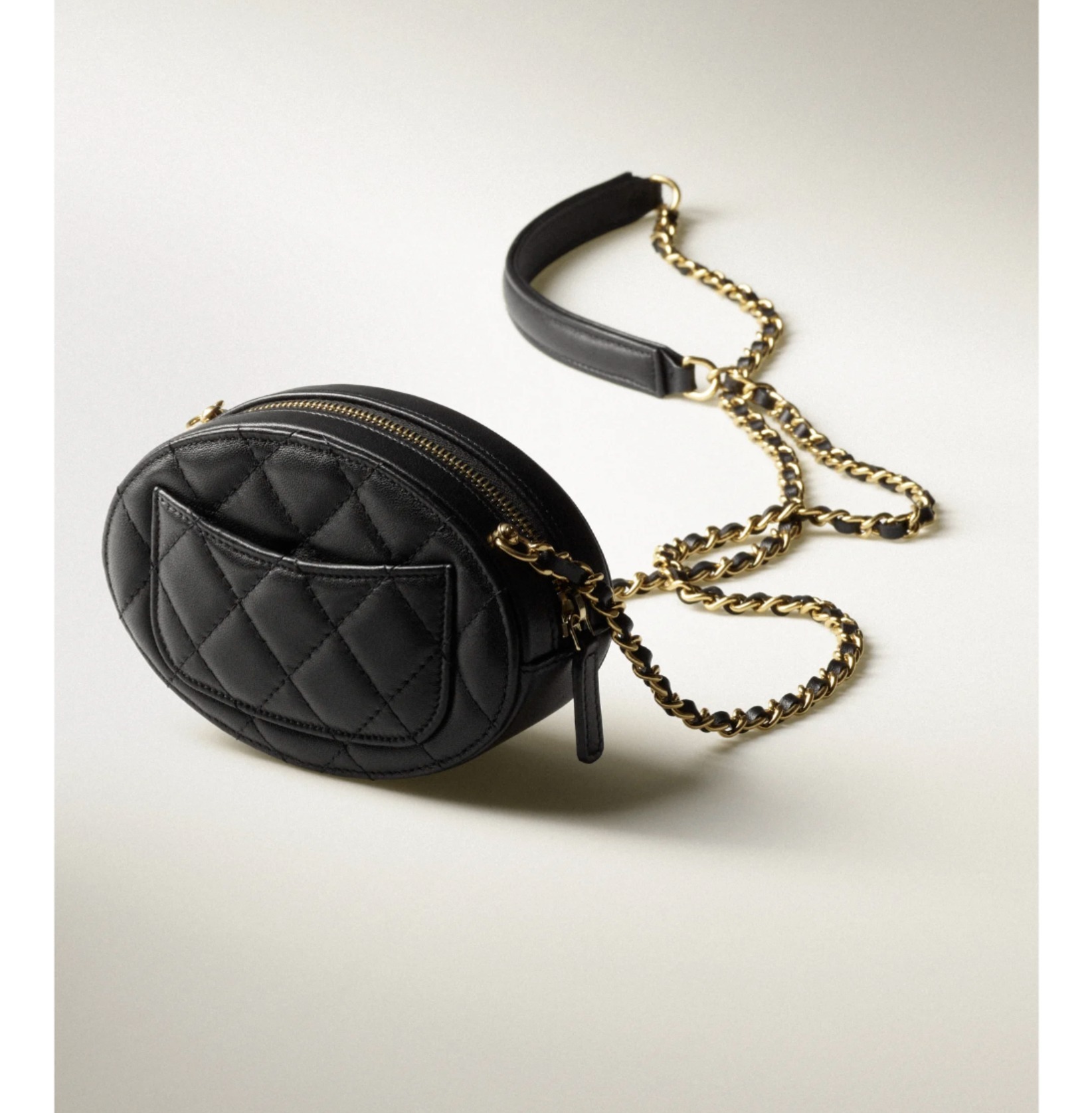 【CHANEL】チェーンクラッチラムスキンブラック - www ...