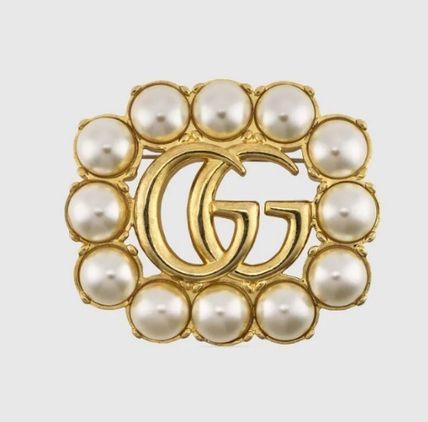 ブローチ GUCCI x レディース - 海外通販のBUYMA