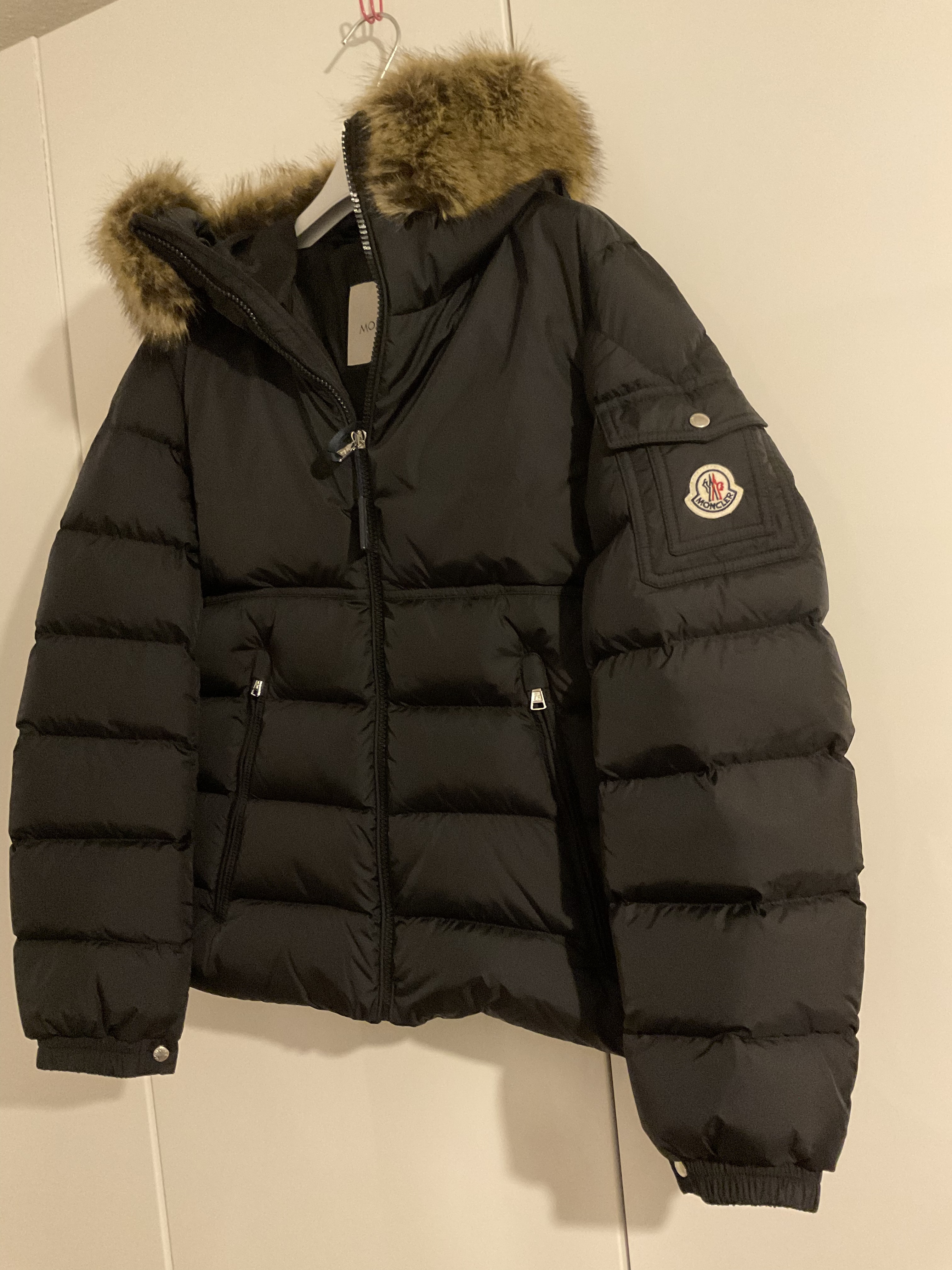 大人もOK】モンクレール New Byron ダウンジャケット 12A/14A (MONCLER