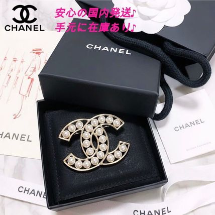 パール ブローチ CHANEL(シャネル) - 海外通販のBUYMA