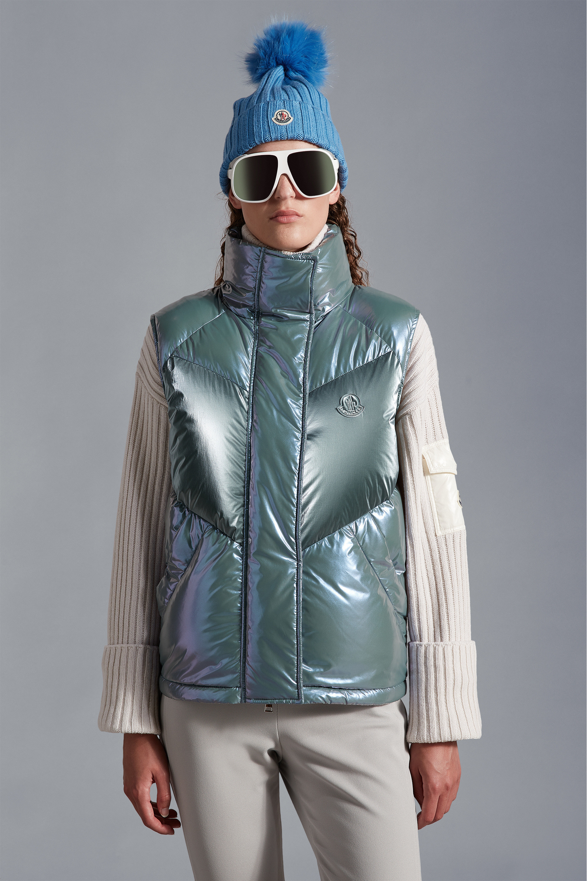 MONCLER2022/23秋冬新作 ハイネックダウンベスト FAUCILLE