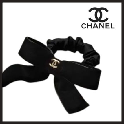 シュシュ CHANEL x ヘアアクセサリー(レディース) - 海外通販のBUYMA