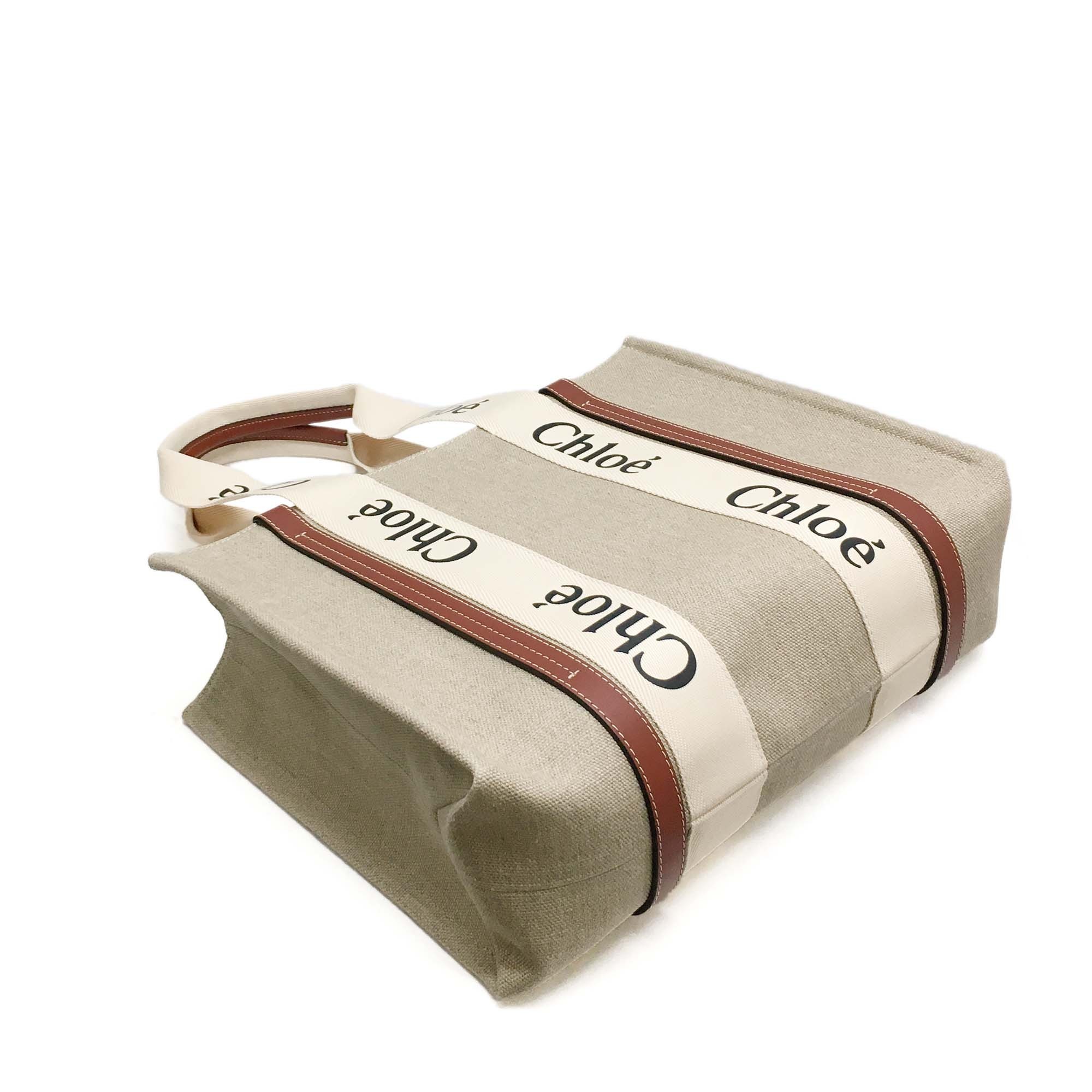 Chloe CHC22AS383 I26 90U woody ミディアム トートバッグ(新品)
