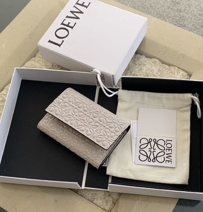 三つ折り,財布 LOEWE(ロエベ) - 海外通販のBUYMA