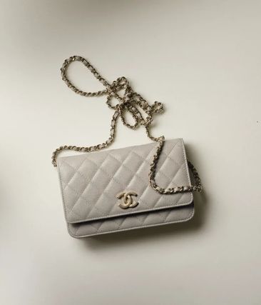 CHANEL CHAIN WALLET(シャネル チェーンウォレット) - 海外通販のBUYMA