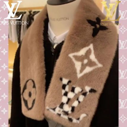 ファー,マフラー Louis Vuitton(ルイヴィトン) - 海外通販のBUYMA