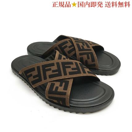 フラワープリント 【新品】FENDI フェンディ ブラウンファブリック