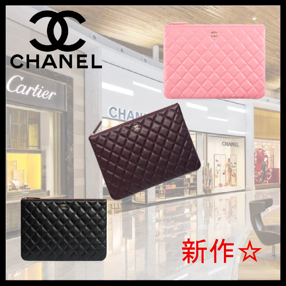 【新作】CHANEL クラシック ポーチ ラムスキン ブラック 他2種 【新作】CHANEL クラシック ポーチ ラムスキン ブラック 他2種