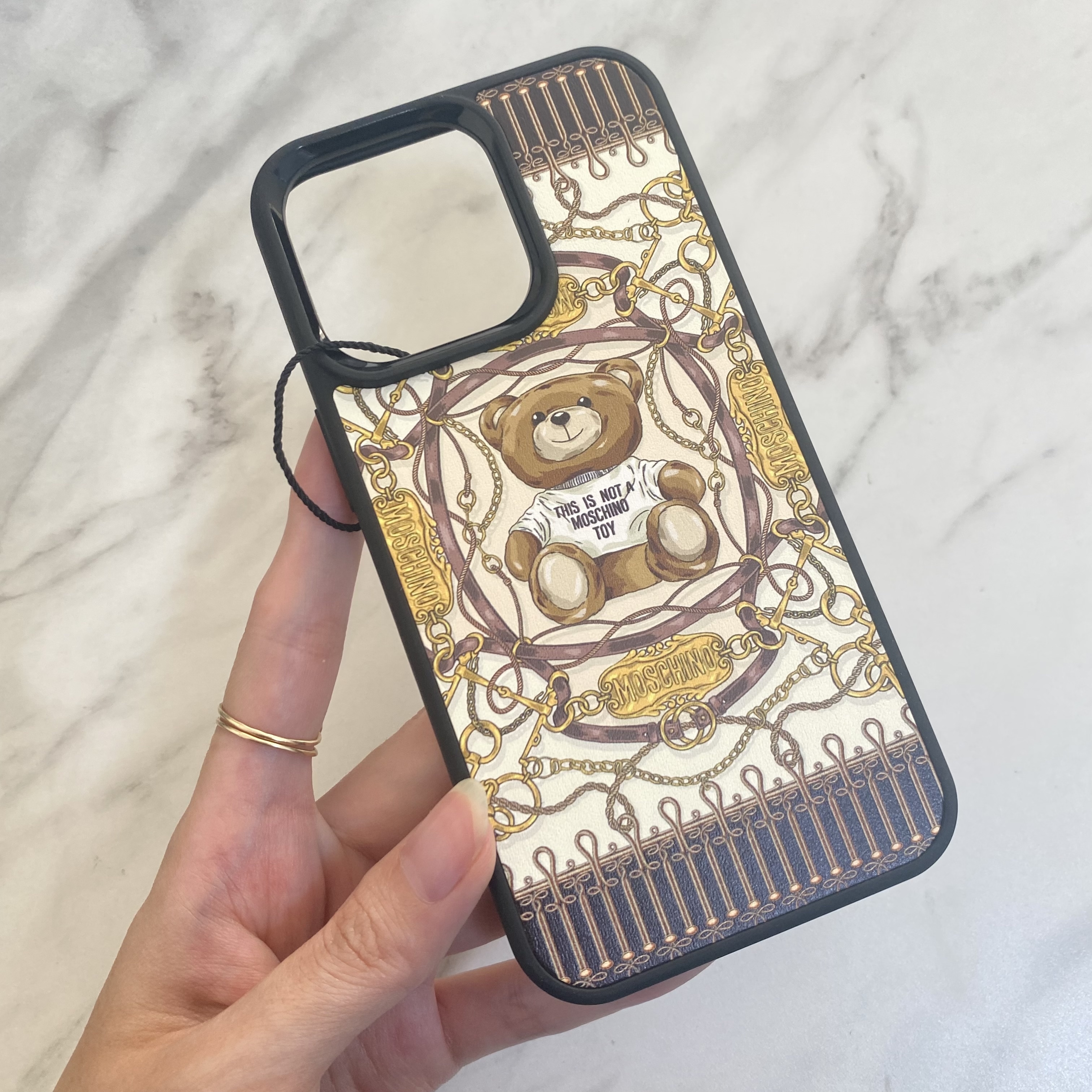 【国内即発送★関税込み】MOSCHINO モスキーノ iPhoneケース