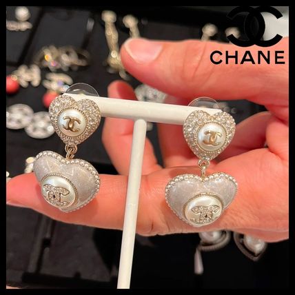 ハート ピアス CHANEL(シャネル) - 海外通販のBUYMA