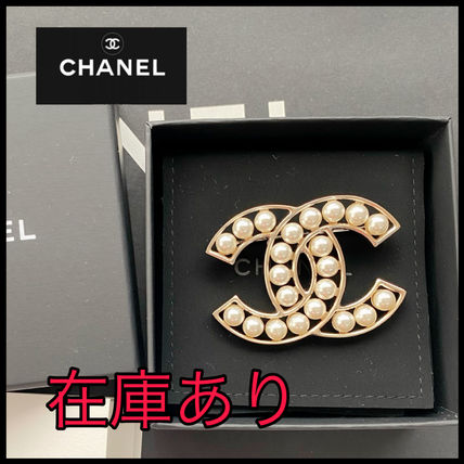 ブローチ CHANEL(シャネル) アクセサリー(レディース) - 海外通販のBUYMA