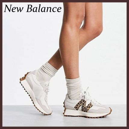 ホワイト(白)系 23.5cm New Balance 327 x スニーカー(レディース