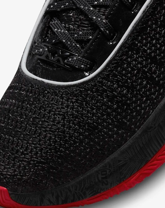 最新バスケシューズ話題沸騰中 LeBron XX \"Trinity\"☆お早めに！