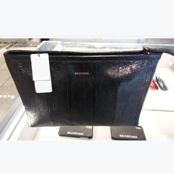 Balenciaga【セール】■国内発■レザー クラッチバッグ