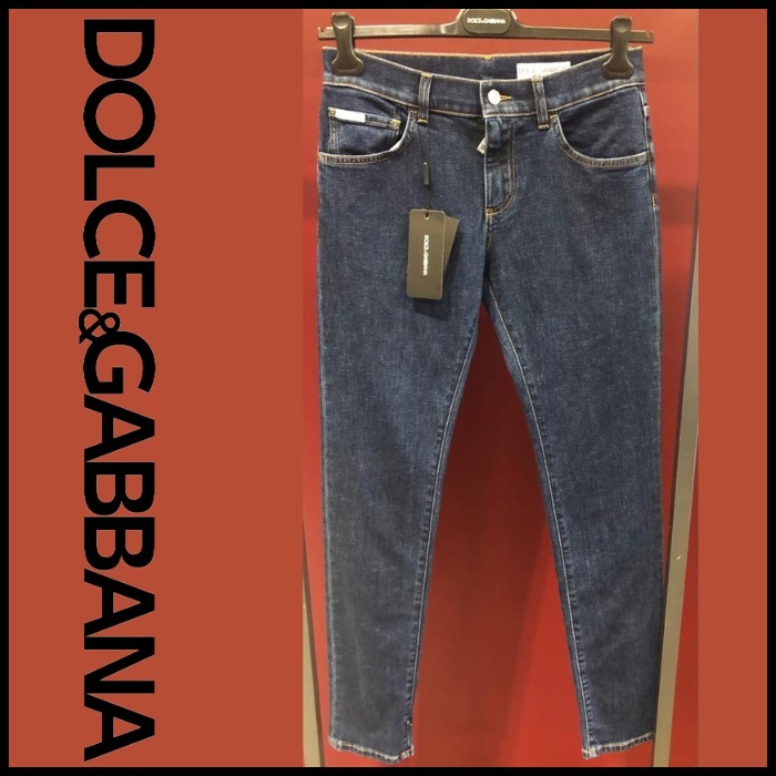 公式オンライン 美品 Dolce&Gabbana ロゴ ビジュー ストレート デニム