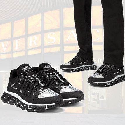 VERSACE(ヴェルサーチェ) スニーカー(メンズ) - 海外通販のBUYMA