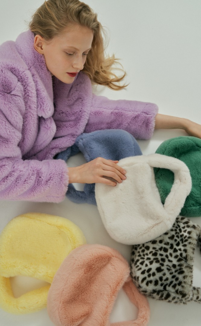 ☆韓国の人気☆【MOLLIOLLI】☆KEETY MINI FUR BA.G☆関税込☆