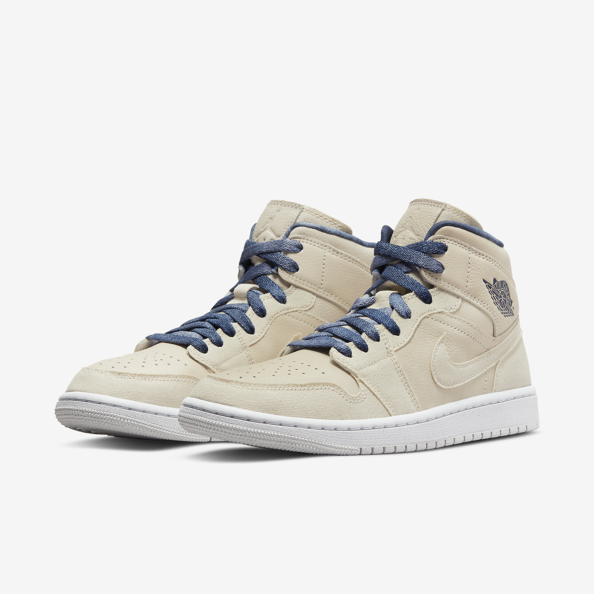 NIKE ★ W AIR JORDAN 1 MID SE \"SANDDRIFT\" ★ 送料・関税込