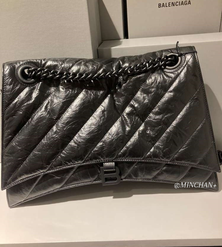 【BALENCIAGA】CRUSH LARGE チェーンBAG キルト仕上げ