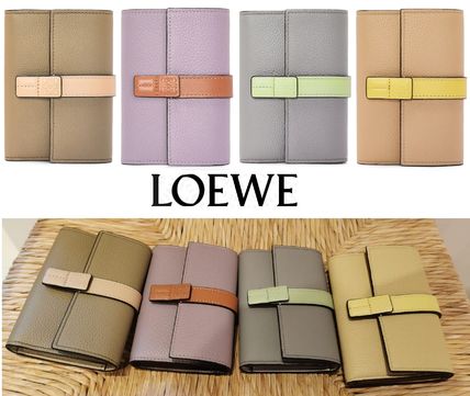 LOEWE(ロエベ) 折りたたみ財布(レディース) - 海外通販のBUYMA