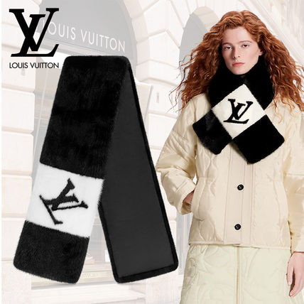ファー,マフラー Louis Vuitton(ルイヴィトン) - 海外通販のBUYMA