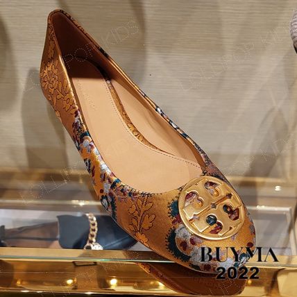 Tory Burch x フラットシューズ(レディース) - 海外通販のBUYMA