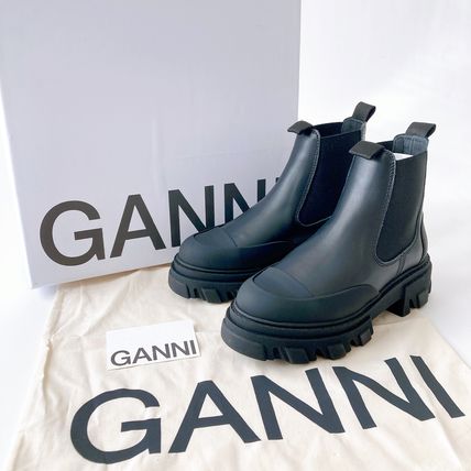 Ganni(ガニー) ショートブーツ・ブーティ(レディース) - 海外通販のBUYMA