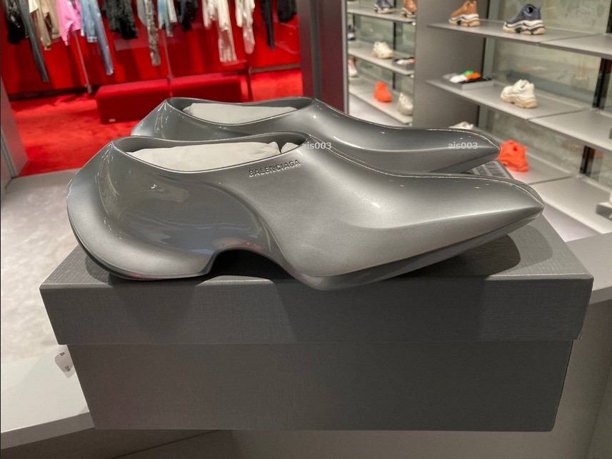 【22SS】BALENCIAGA Space Shoe ダービー シューズ ラバー ロゴ 22SS】BALENCIAGA Space Shoe ダービー シューズ ラバー ロゴ