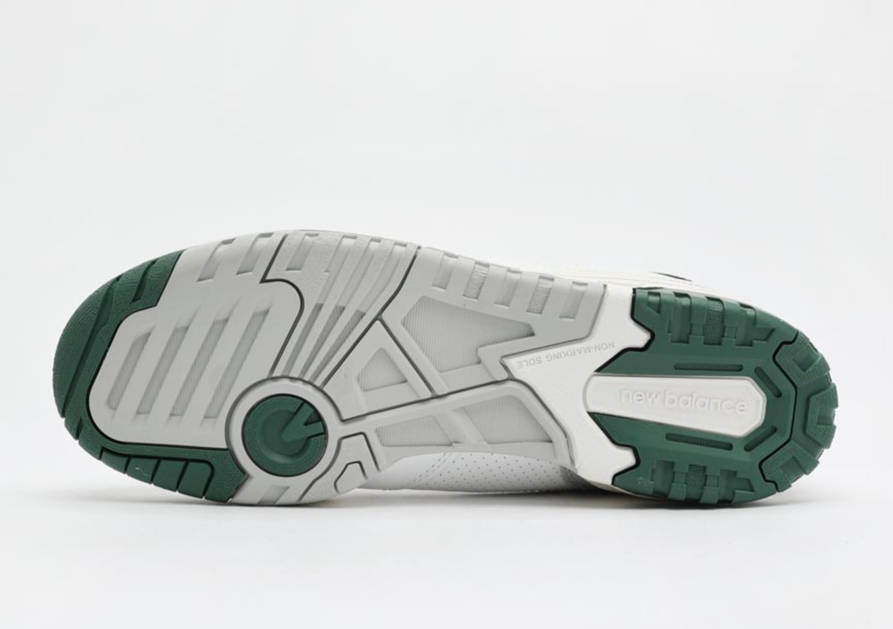 ★【New Balance】★ニューバラン.ス BB550PWC★25.5-28cm★ ☆関税込☆New Balance☆ニューバランス BB550PWC☆25.5-28cm