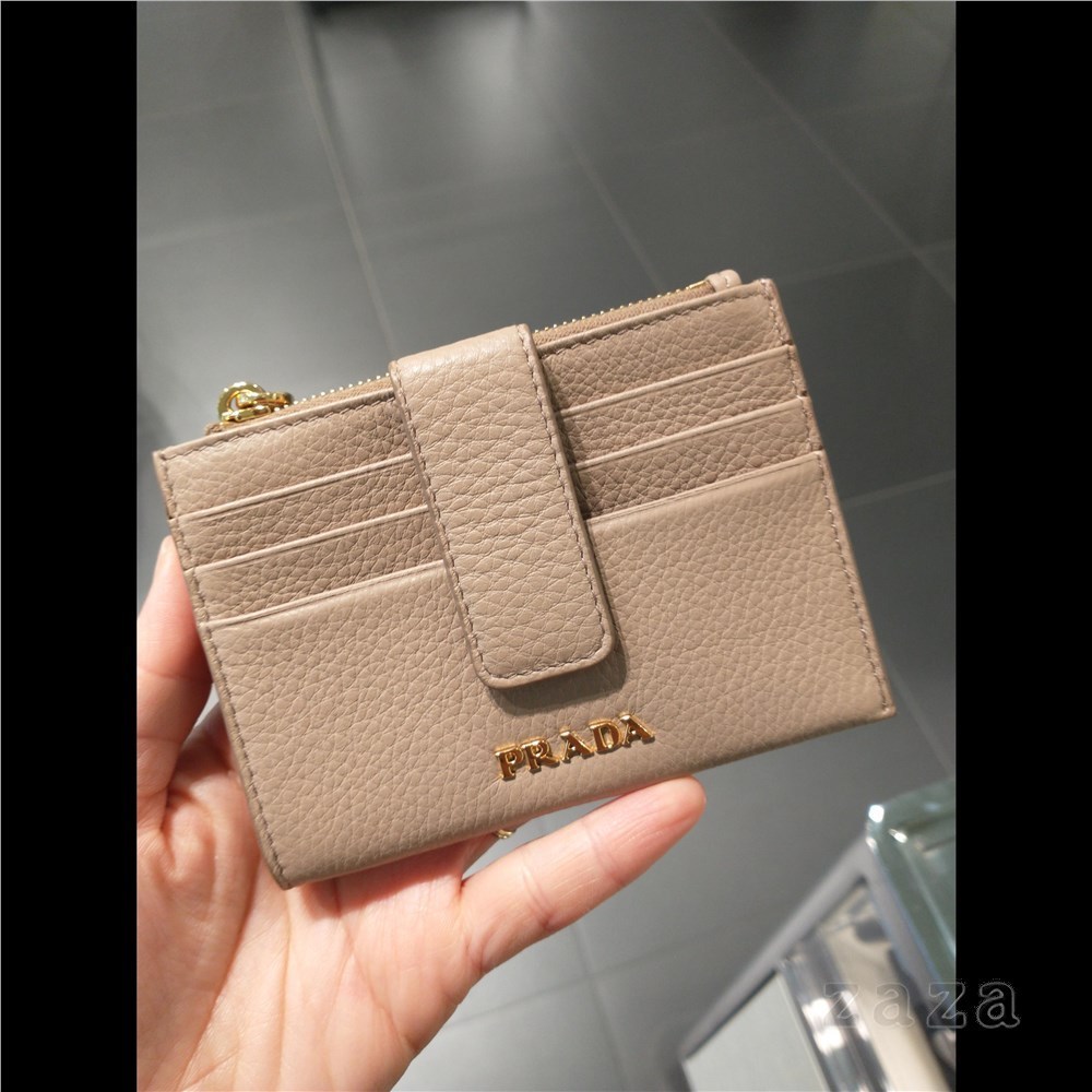 関税込み★PRADA セール★ 1MC026★ベージュ カードケース