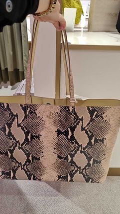 Jimmy Choo(ジミーチュウ) トートバッグ(レディース) - 海外通販のBUYMA