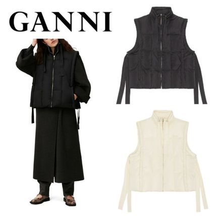 Ganni(ガニー) ダウンベスト(レディース) - 海外通販のBUYMA