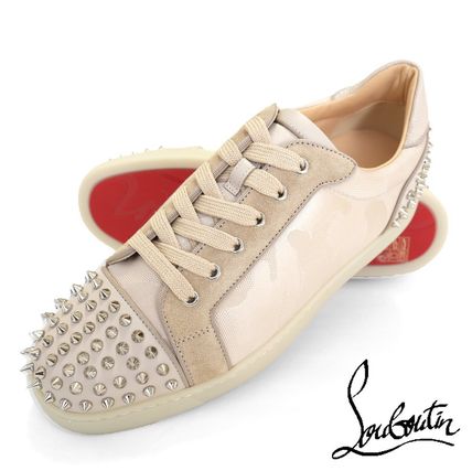 スタッズ,スニーカー Christian Louboutin(クリスチャンルブタン ...