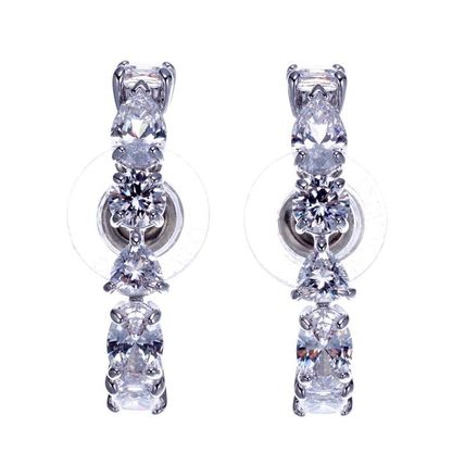 SWAROVSKI(スワロフスキー) ピアス(レディース) - 海外通販のBUYMA