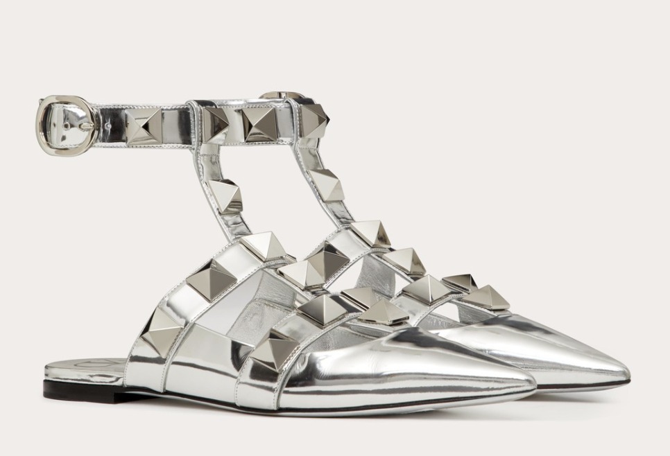 vip 直営店】VALENTINO ローマンスタッズ バレリーナ パンプス - www ...