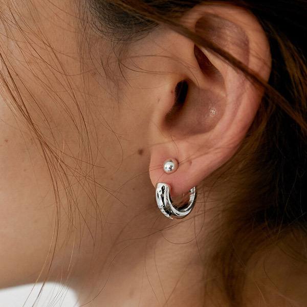 [MIDNIGHT MOMENT] curve earring ピアス/韓国ジュエリー