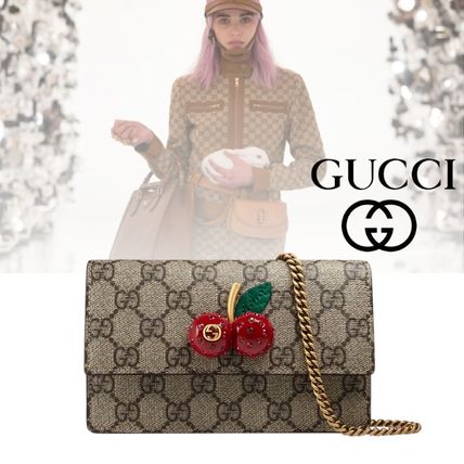 さくらんぼ GUCCI(グッチ) - 海外通販のBUYMA