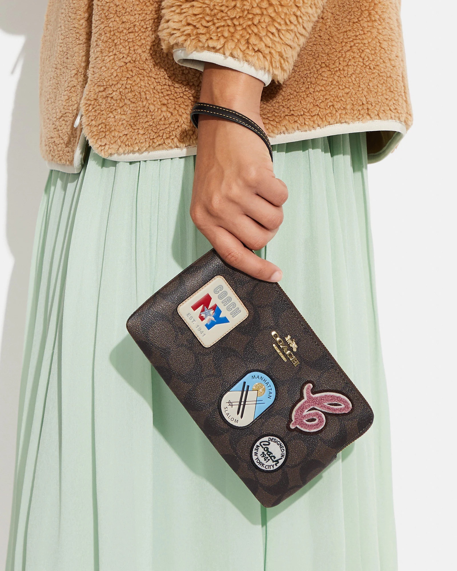 国内発送 coach コーチ ジップ リストレット sleepyhollowevents.com