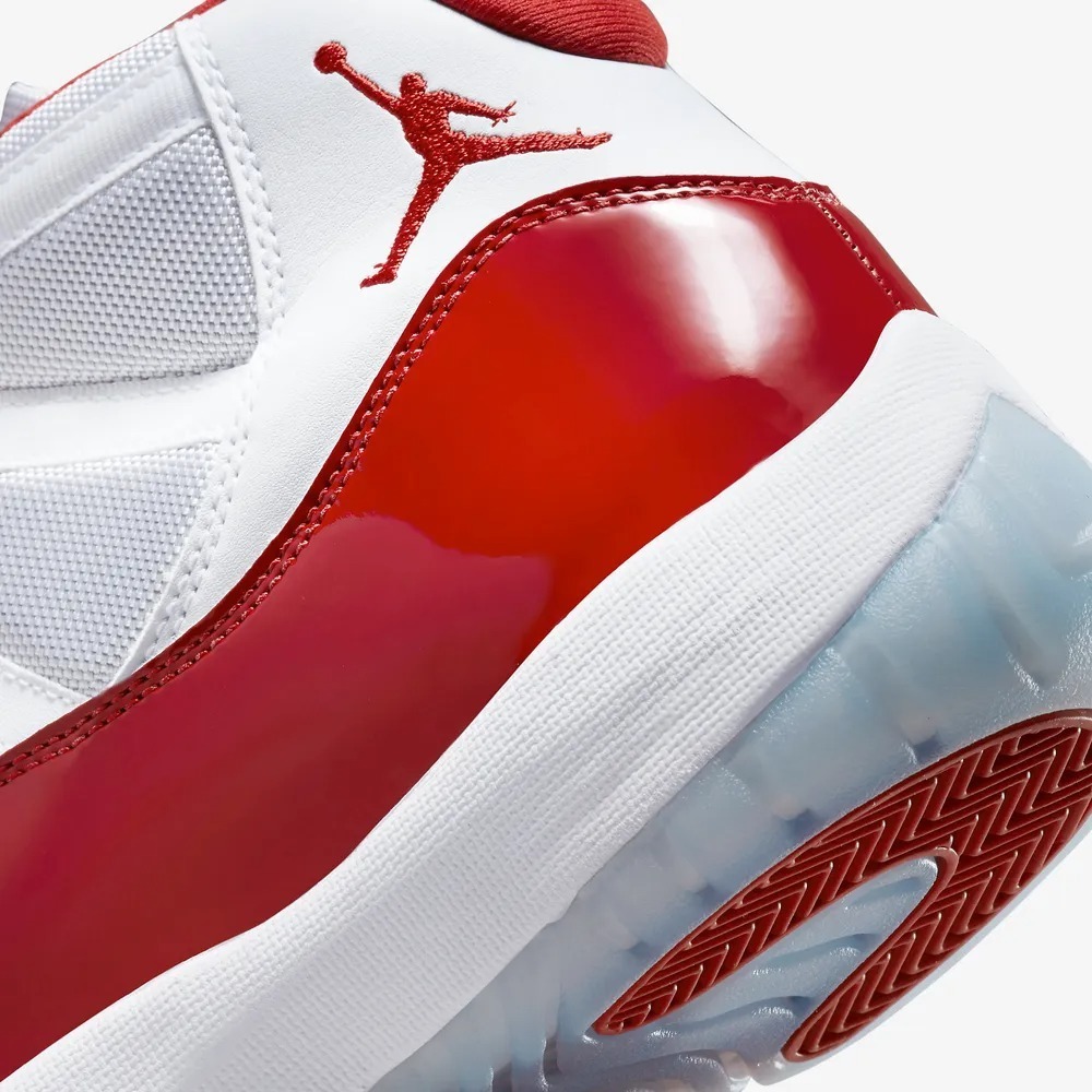★NIKE★大人気★AIR JORDAN 11 \"CHERRY\"★追跡可