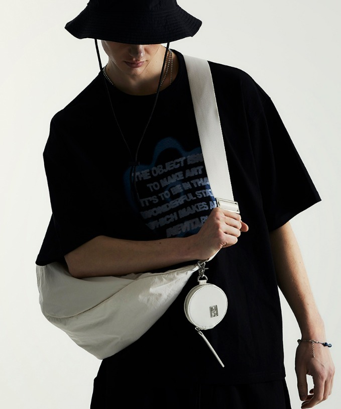MIM the wardrobe easy messenger bag バッグ MIM the wardrobe] 韓国☆EASY MESSENGER BAG (MIM the wardrobe