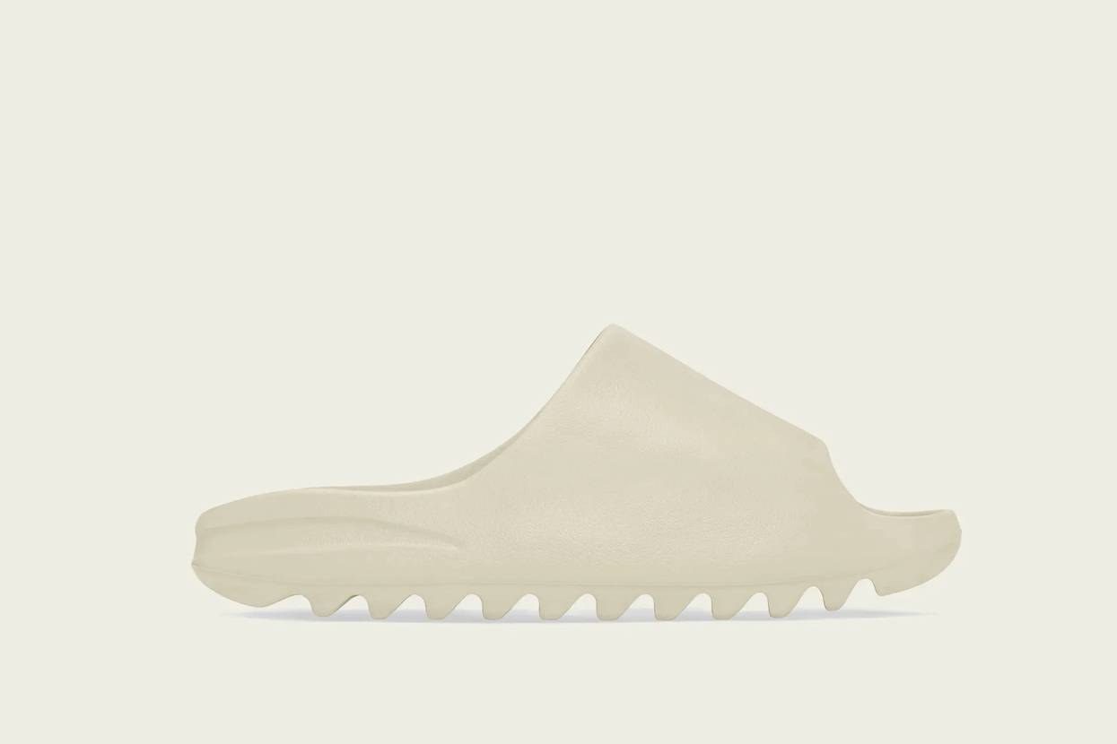 【希少】adidas YEEZY Slide \"Bone\" イージースライド