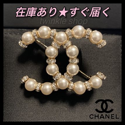 パール ブローチ CHANEL(シャネル) - 海外通販のBUYMA