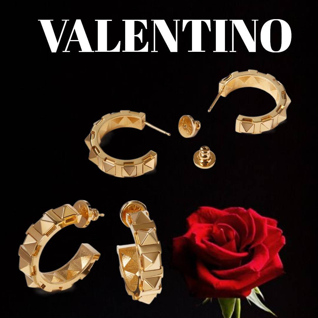 【VALENTINO】ロックスタッドピアス☆ROCK STUD EARRINGS 【VALENTINO】ロックスタッドピアス☆ROCK STUD EARRINGS