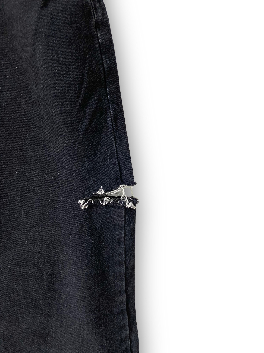 【DISCERNMENT】Destroyed Damage SemiWide Black Denim Jeans DISCERNMENT】Destroyed Damage SemiWide Black Denim Jeans